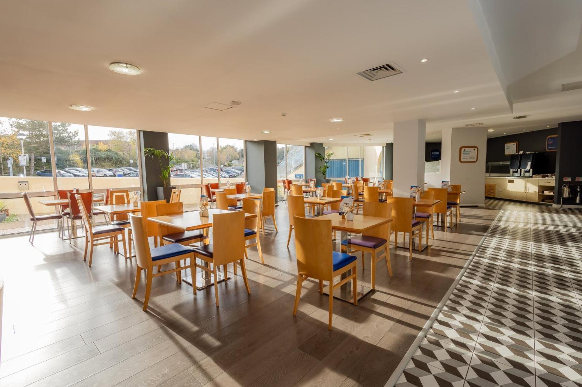 Holiday Inn Express Norwich By Ihg Drayton  Экстерьер фото