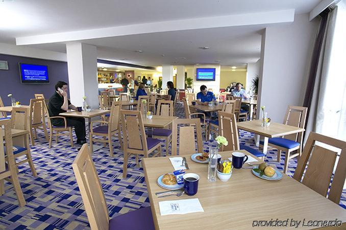 Holiday Inn Express Norwich By Ihg Drayton  Ресторан фото