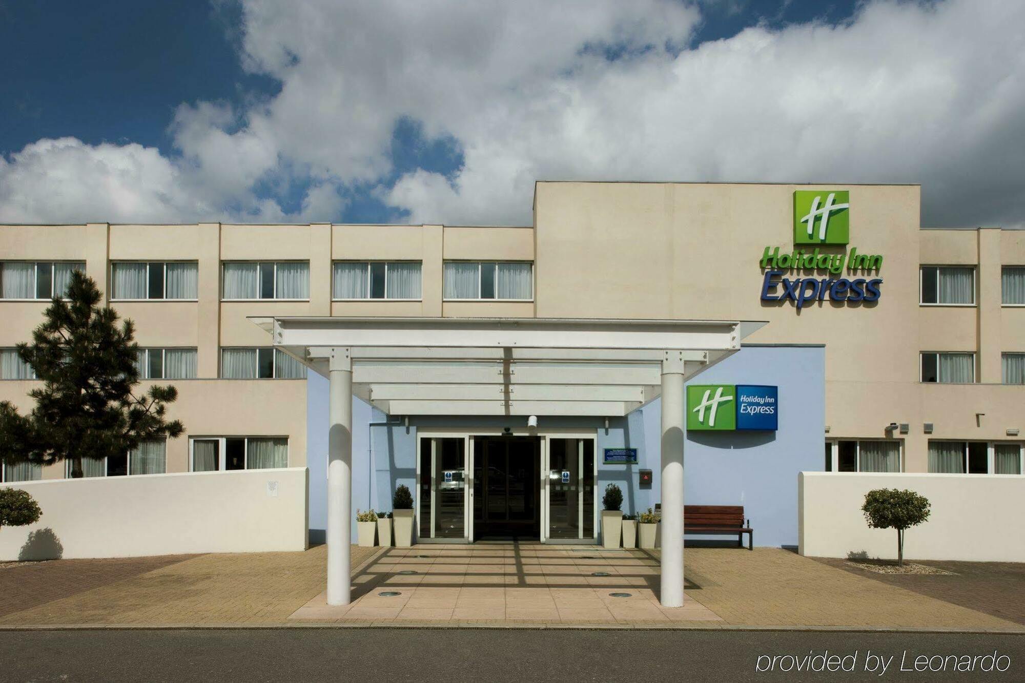 Holiday Inn Express Norwich By Ihg Drayton  Экстерьер фото